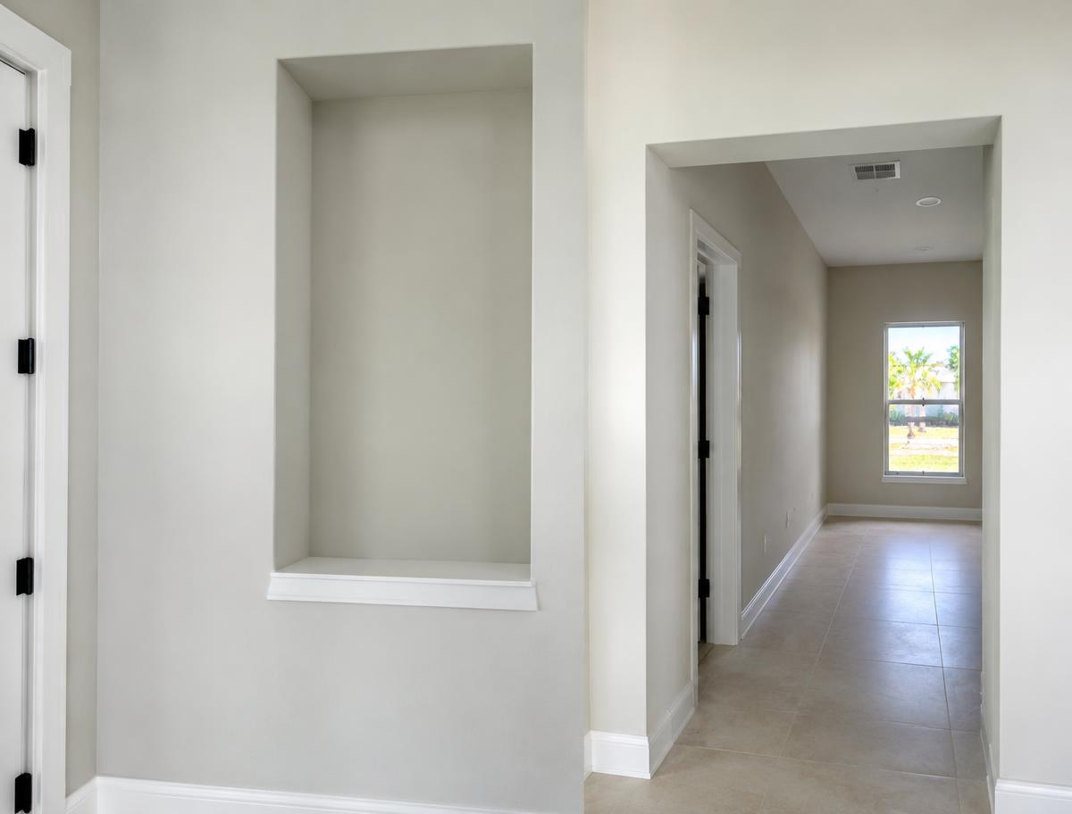 Clean alcove finish